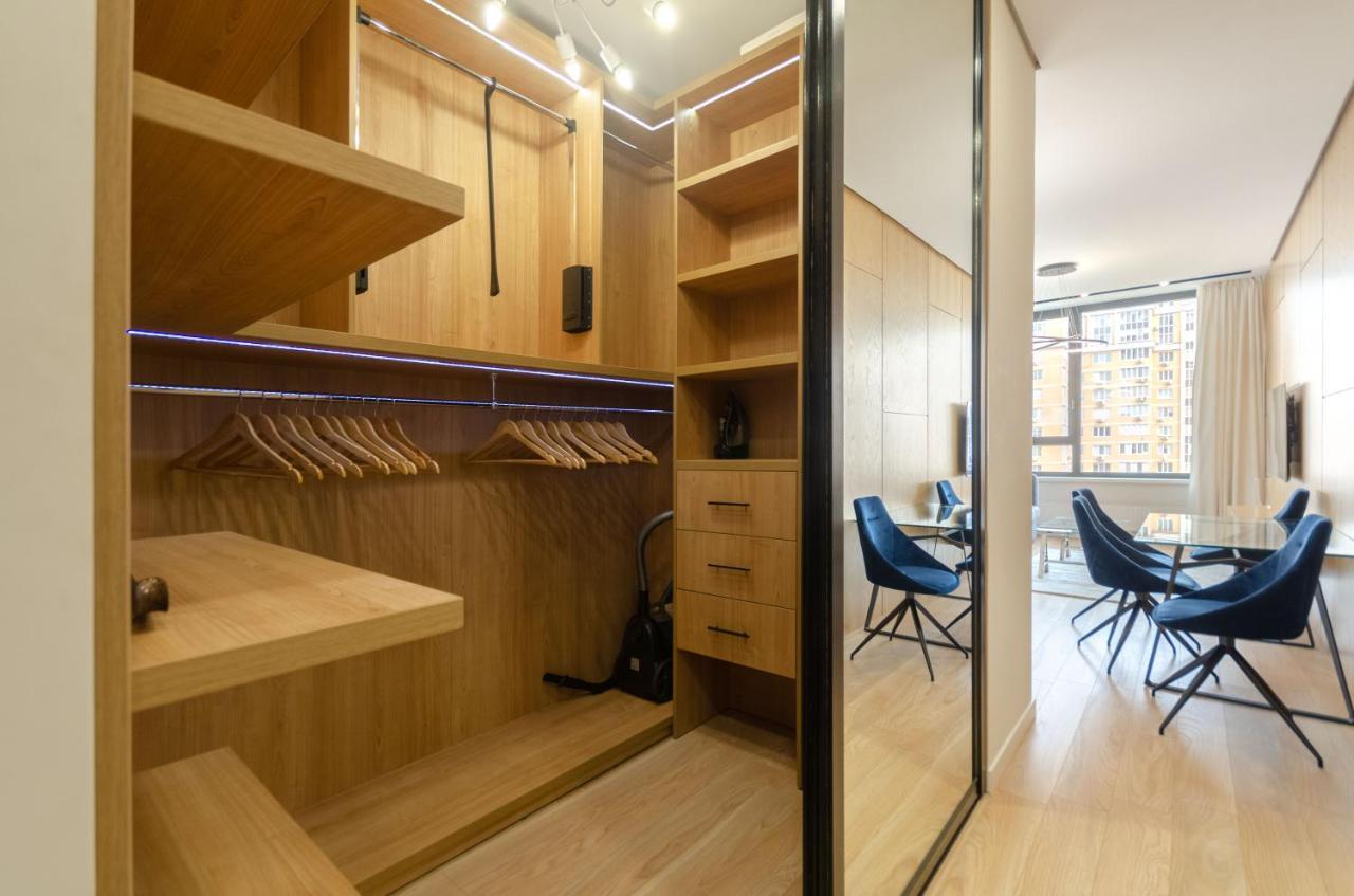 Petrovdom Apartment 77-94-59 In Rc Tetris Hall, Dilova Street 1-2 Киев Екстериор снимка