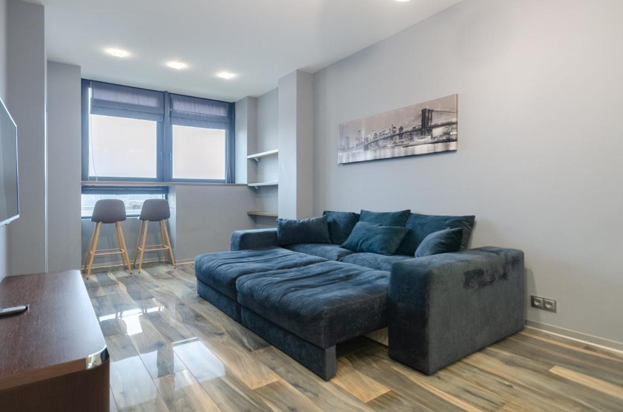 Petrovdom Apartment 77-94-59 In Rc Tetris Hall, Dilova Street 1-2 Киев Екстериор снимка