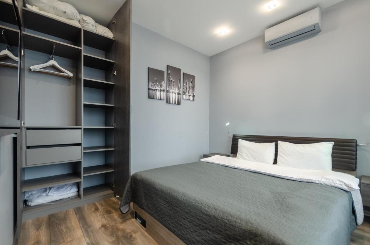 Petrovdom Apartment 77-94-59 In Rc Tetris Hall, Dilova Street 1-2 Киев Екстериор снимка