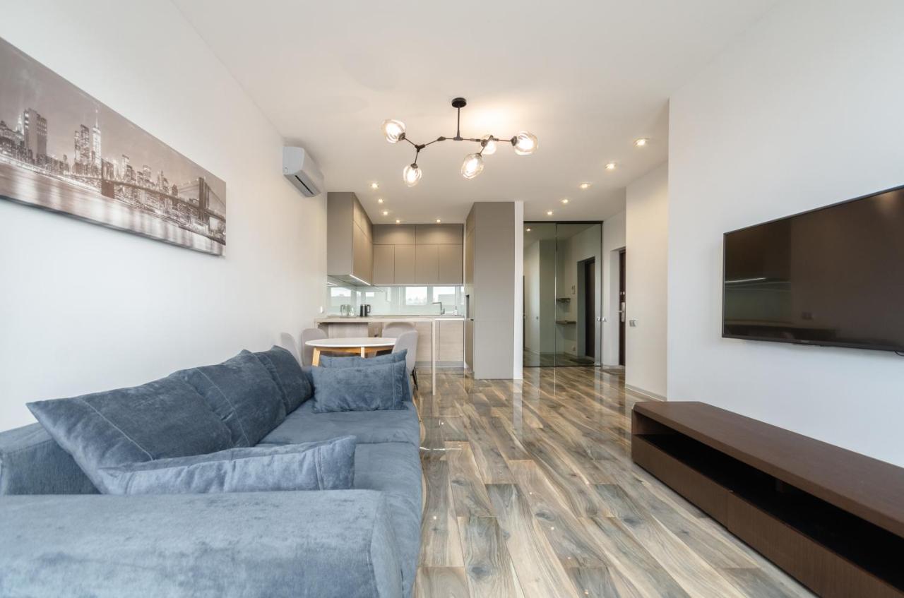 Petrovdom Apartment 77-94-59 In Rc Tetris Hall, Dilova Street 1-2 Киев Екстериор снимка