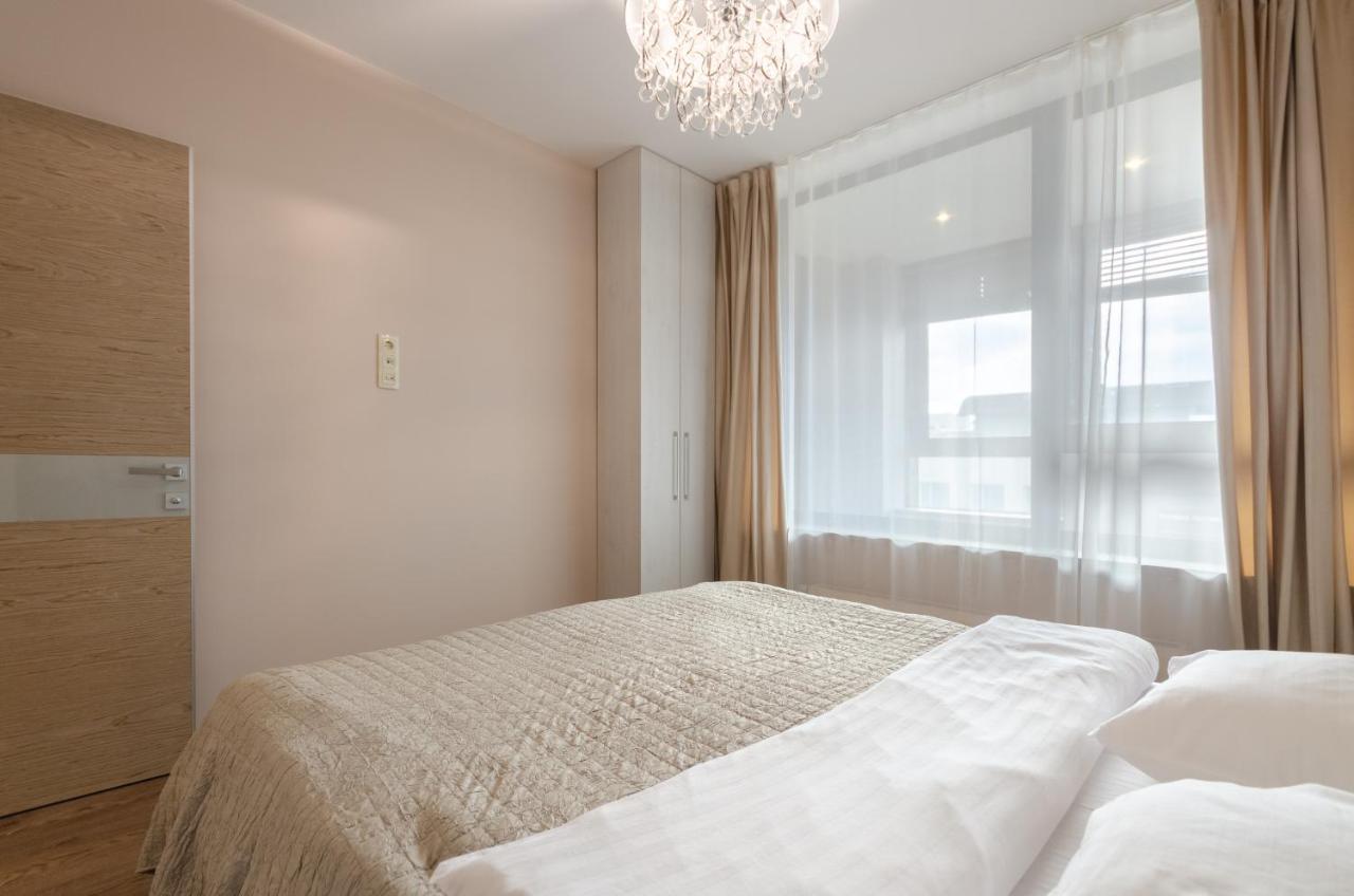 Petrovdom Apartment 77-94-59 In Rc Tetris Hall, Dilova Street 1-2 Киев Екстериор снимка