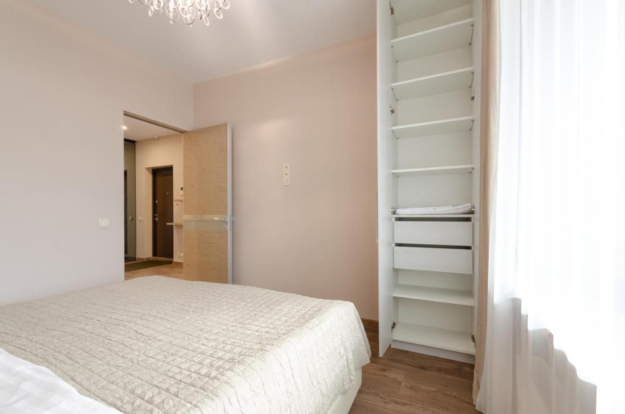 Petrovdom Apartment 77-94-59 In Rc Tetris Hall, Dilova Street 1-2 Киев Екстериор снимка