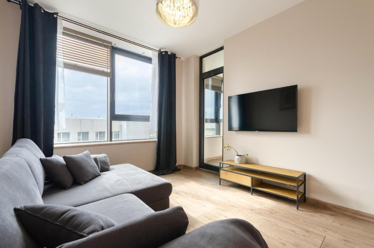 Petrovdom Apartment 77-94-59 In Rc Tetris Hall, Dilova Street 1-2 Киев Екстериор снимка