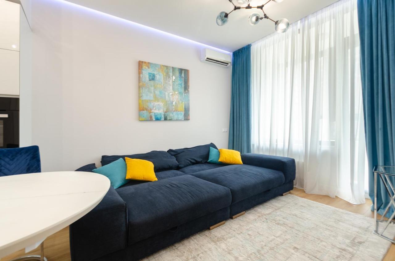Petrovdom Apartment 77-94-59 In Rc Tetris Hall, Dilova Street 1-2 Киев Екстериор снимка