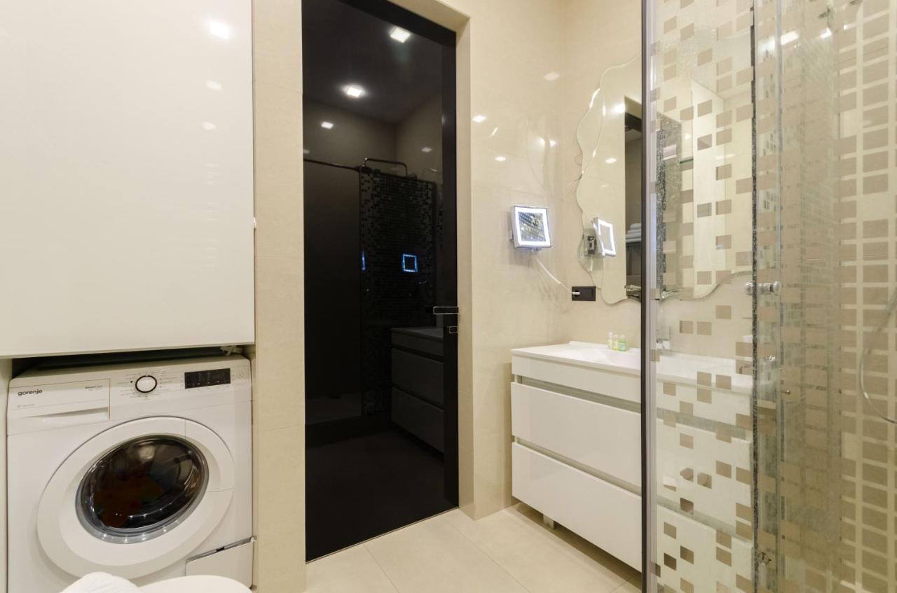 Petrovdom Apartment 77-94-59 In Rc Tetris Hall, Dilova Street 1-2 Киев Екстериор снимка