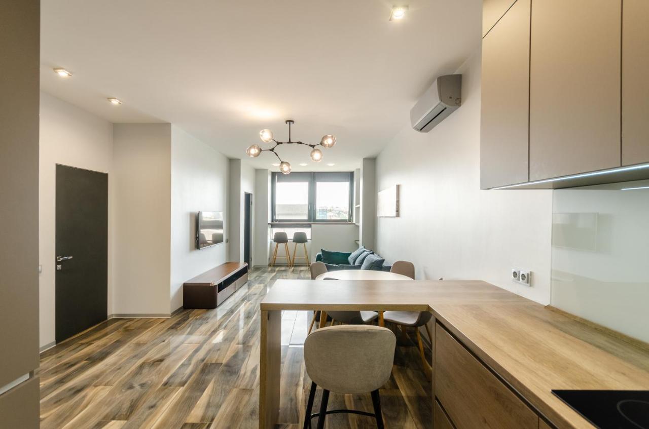 Petrovdom Apartment 77-94-59 In Rc Tetris Hall, Dilova Street 1-2 Киев Екстериор снимка