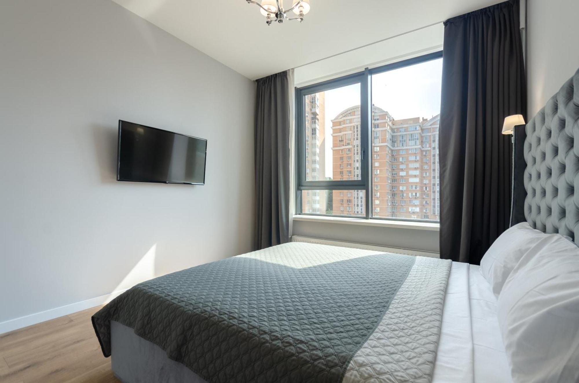 Petrovdom Apartment 77-94-59 In Rc Tetris Hall, Dilova Street 1-2 Киев Екстериор снимка